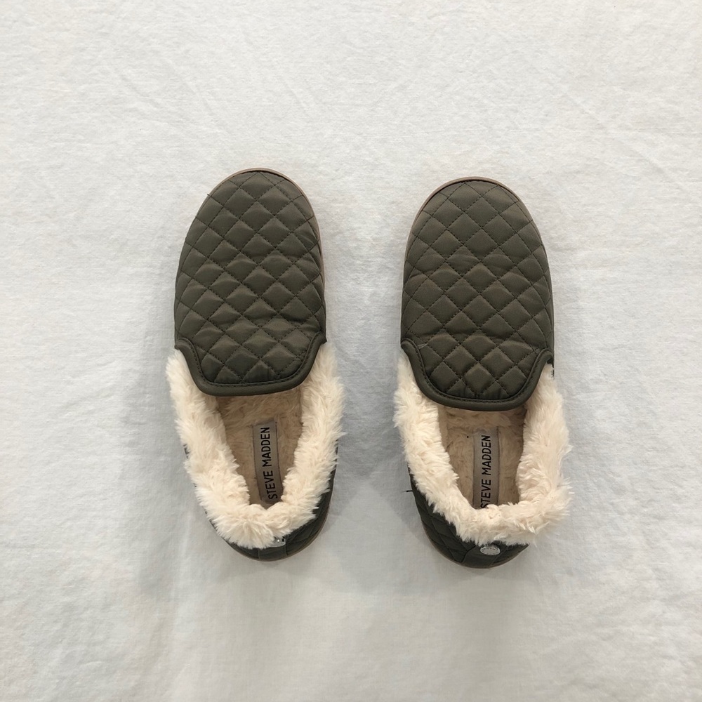 Steve Madden Faux Fur Lined Slip-On Sneakers Size8